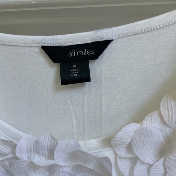 Ali miles tshirt - Picture 4 of 4